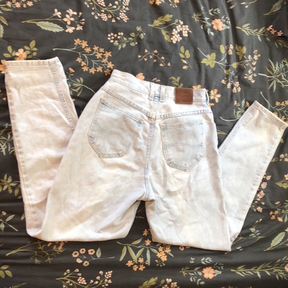 Vintage Lee High Waist Light Wash Straight Leg Authentic Mom Jeans - Picture 7 of 13